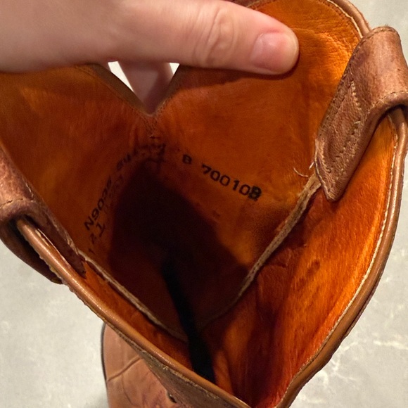 Lucchese Tan Leather Cowboy Boots with Stud Accents - Picture 7 of 9